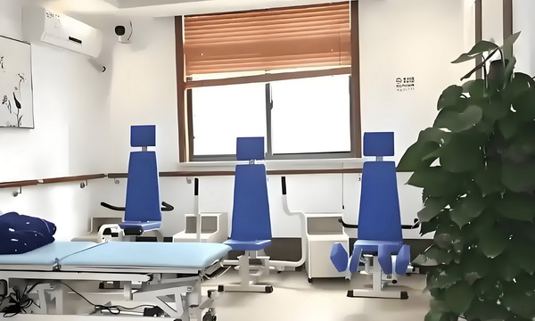 应届生转户口到深圳需要多少钱_精选大乐透：潘邵锋擒头奖1216万四大专家中133万 低效通过再开用地发